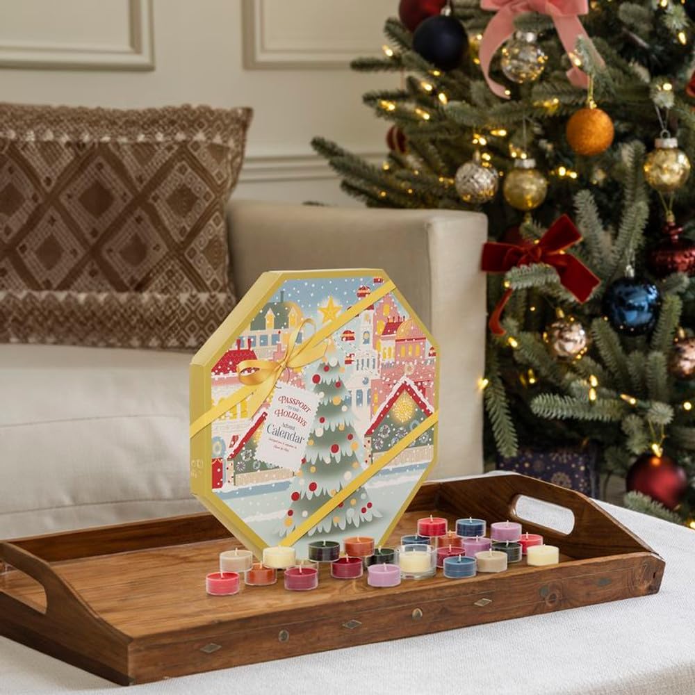 Yankee Candle Advent Calendar Christmas Wreath - 24 Tea Lights, 1 Tea Light Holder, Passport to the Holidays