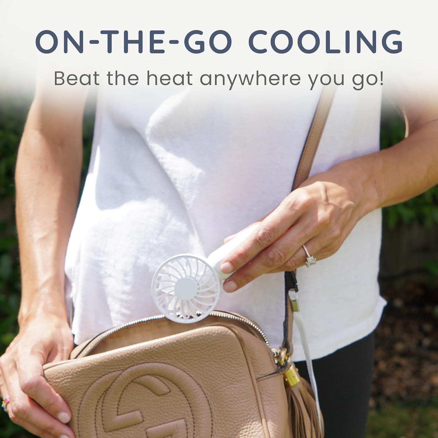 CUQOO Mini Handheld Fan – 800mAh, 3 Speeds & Portable!