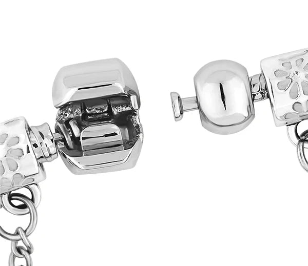 Diamond Style London - Charm Bracelet with Black Charms (Item code: Charmbrablack)
