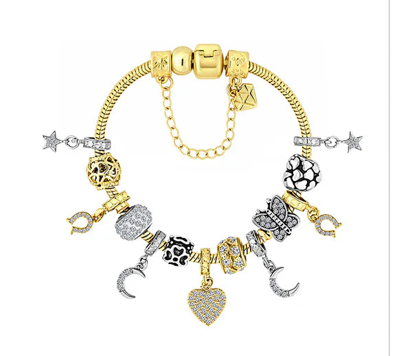 Diamond Style London - Charm bracelet with central heart and moon charms