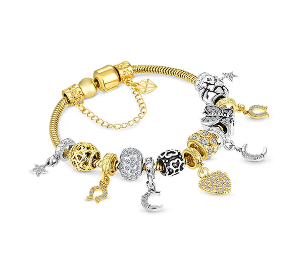 Diamond Style London - Charm bracelet with central heart and moon charms