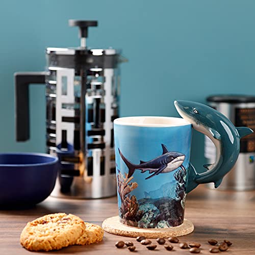 Puckator Lisa Parker Shark Ceramic Shaped Handle Tea Coffee Mug - Funny Home Accessories - Cute Gifts for Girlfriend - Large Mugs for Men Women Hot Drinks - Cups Presents - Secret Santa Gift Cup Set