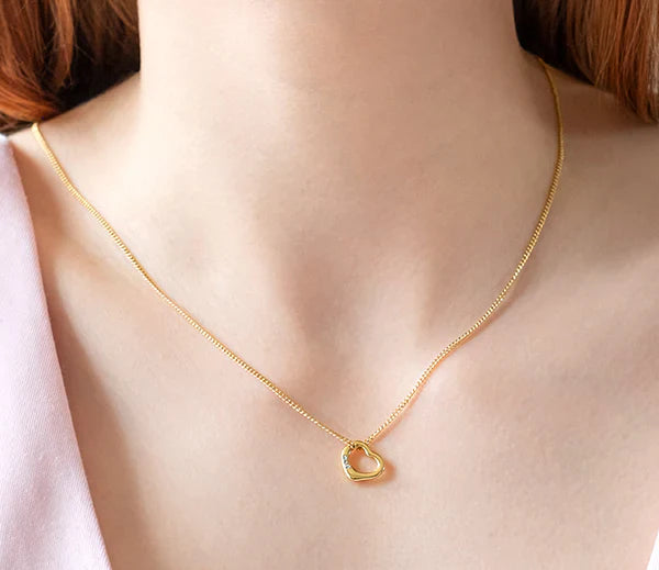 Diamond Style London - Heart Pendant crystals in yellow gold plating necklace (Item code: Heartpencrystalgold)