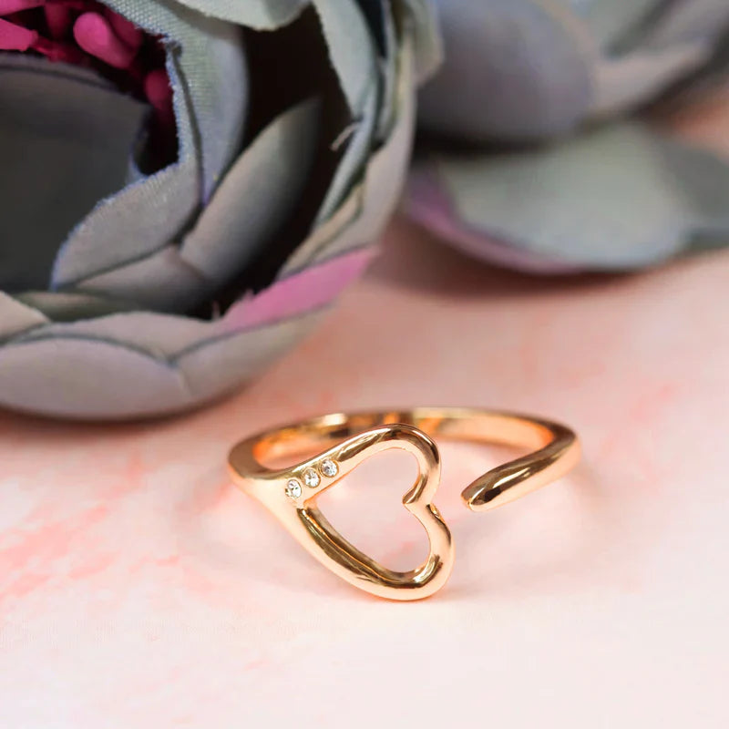 Diamond Style London - Heart Ring in Rose Gold plating size 6 (Item code: Heartringrose)