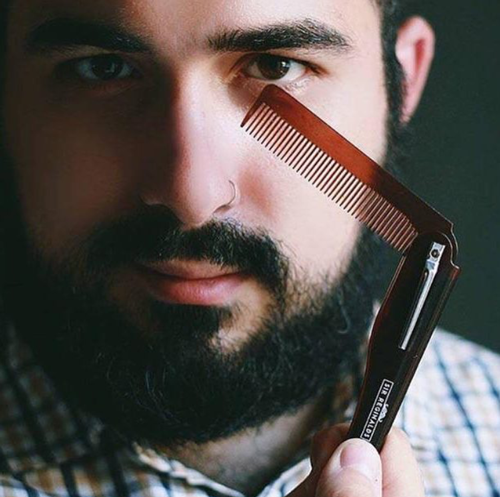 Sir Reginalds Moustache and Beard Comb