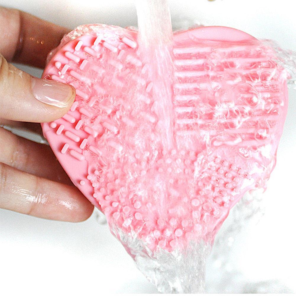 Switch Colour Sponge &amp; Makeup Brush Cleaning Pad – For Wet & Dry Brushes